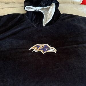 NFL Baltimore Ravens Black Hooded Blanket reversible with cuffed sleeves Sherpa